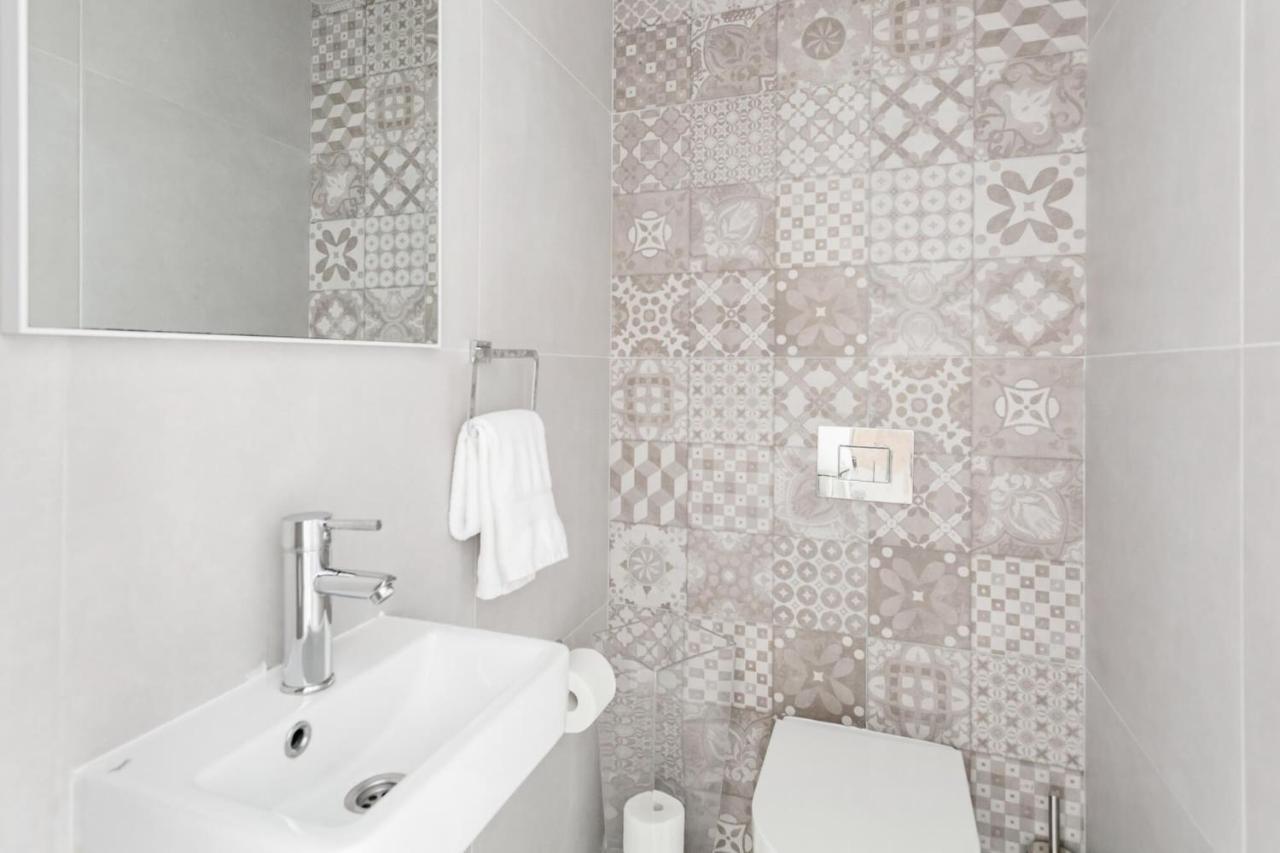 Hostgost Selected Suites - Molerova 9 Belgrade Exterior photo